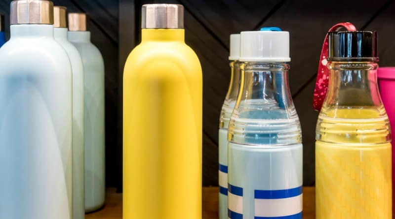 How Reusable Water Bottles Help the Environment