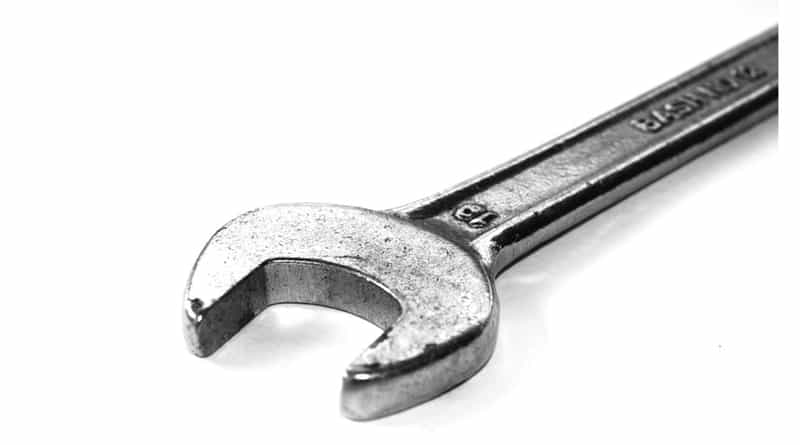 Here's How Hiring a Professional Plumber is Better Than DIY?