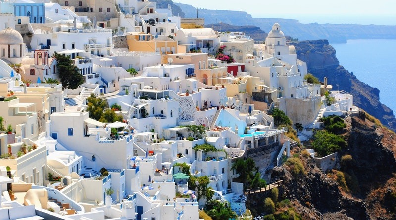 4 Greek Destinations Perfect for Families