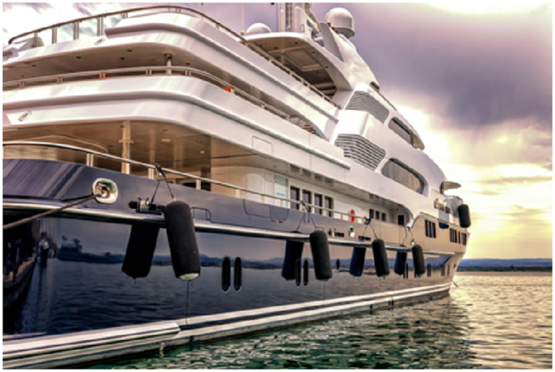 yacht
