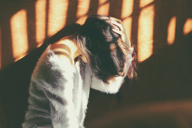 6 Alarming Telltale Signs You Need to See a Therapist