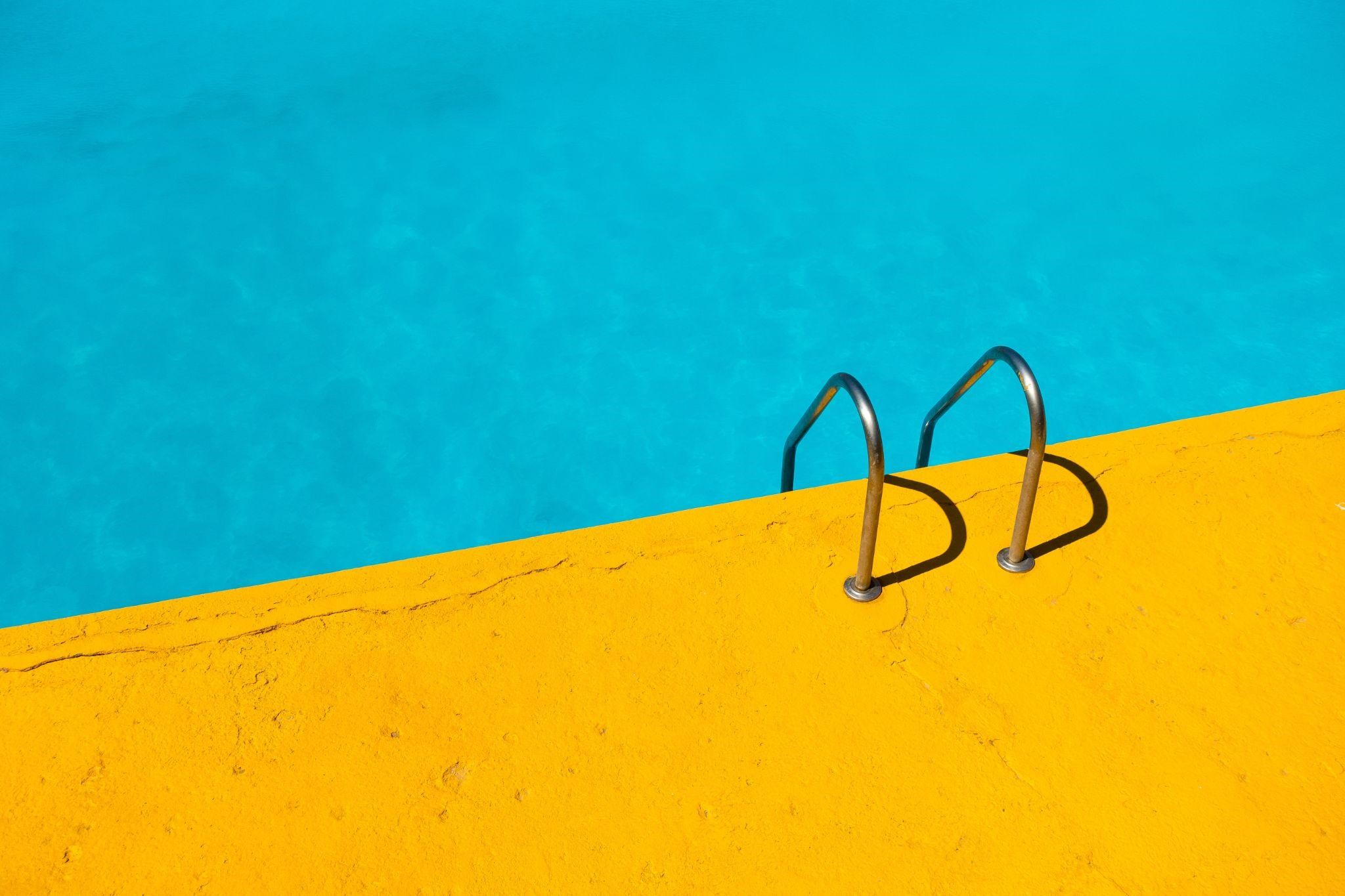 Why is your swimming pools ph level important and how to maintain it