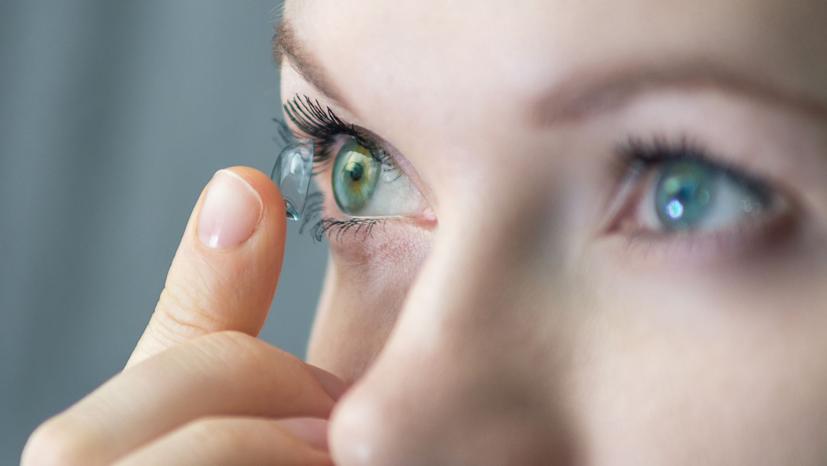 The Importance of Oxygen Permeability in Contact Lenses
