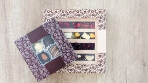 harga coklat silverqueen love