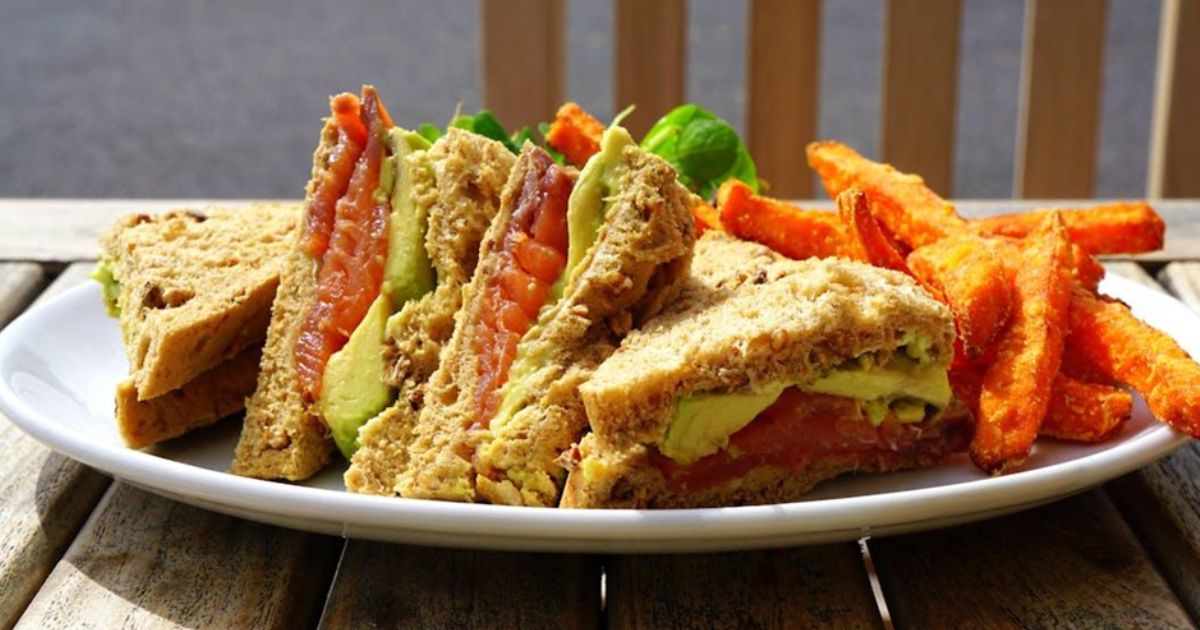 The role of food in achieving a balanced lifestyle tips for physical and mental well being