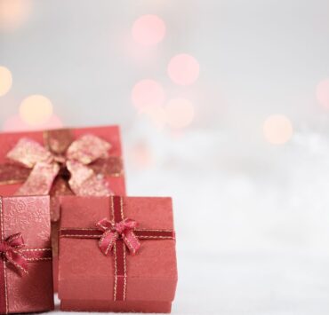 8 personalized gift options to celebrate and appreciate your employees